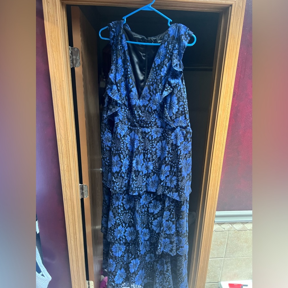 Molinetto Navy Blue Lace Ruffled Tiered Sleeveless Maxi Dress